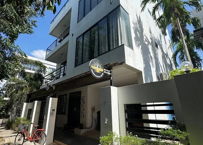 Ahuramazda House *